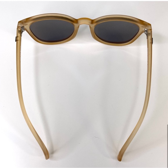 LE SPECS Bandwagon Sunglasses NEW Raw Sugar Frame With Blue Mirror Lens - Picture 7 of 16